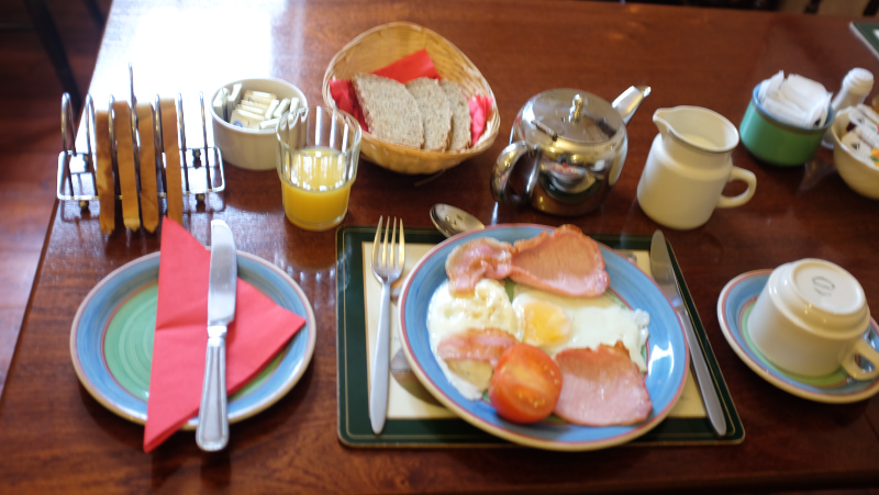 Auburn House Breakfast